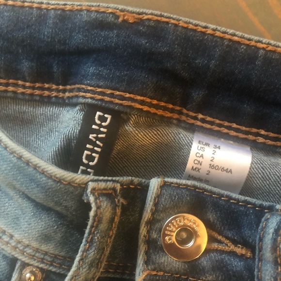 H&M Jeans - Picture 2 of 3